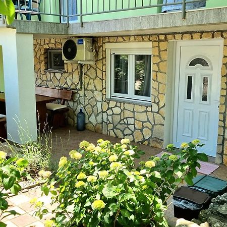 Apartment Deni Skrbčići Extérieur photo