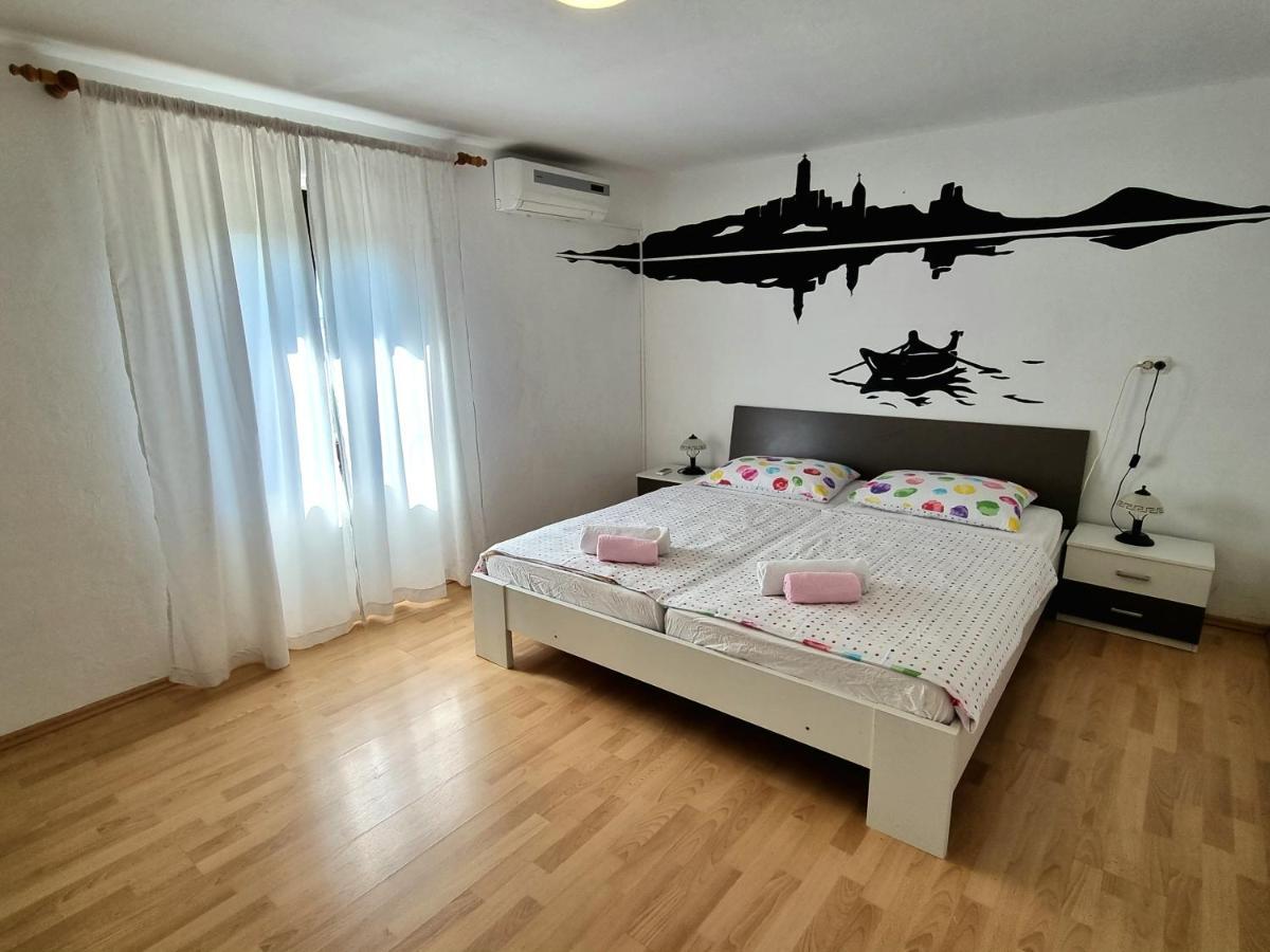 Apartment Deni Skrbčići Extérieur photo